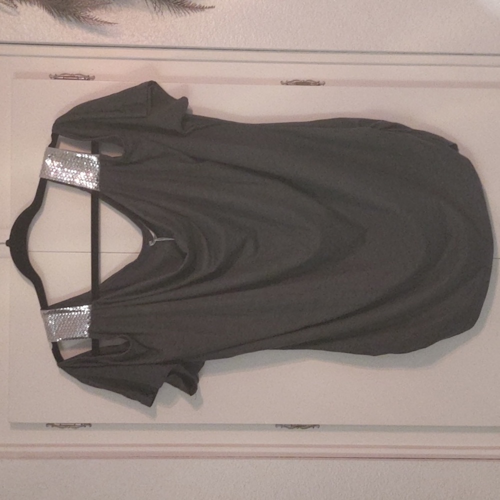 Woman Tunic w Shine..